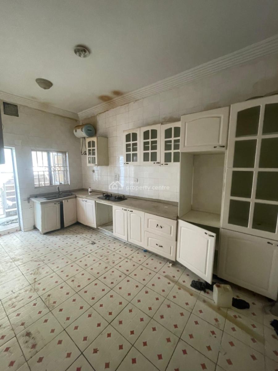 Well Finished Three Bedroom Flat on The First Floor, Gishiri By Nicon Junction, Katampe, Abuja, Flat / Apartment for Rent