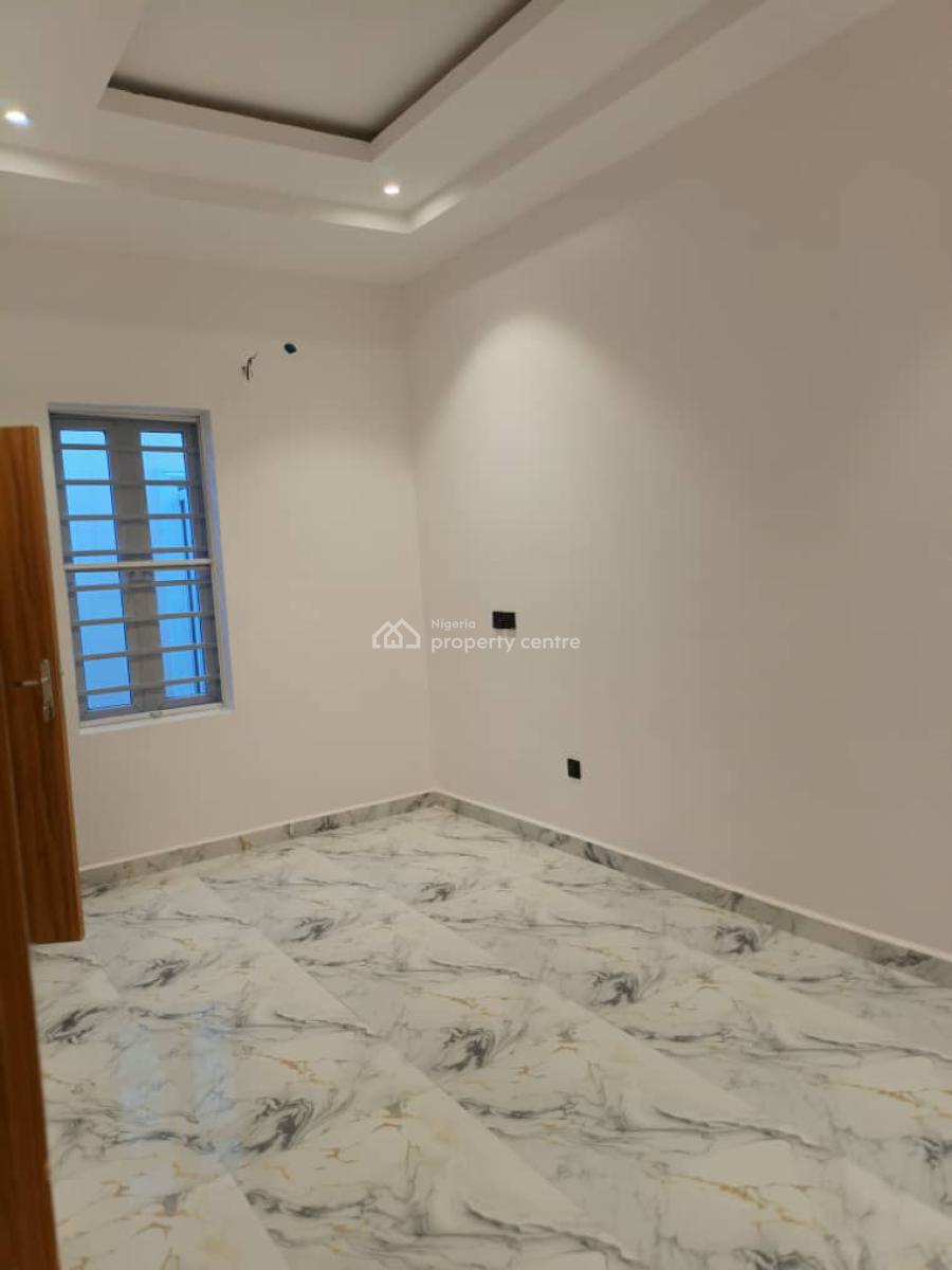 Super Distressed of 4-bedroom Terrace, Orchid Road Before Roundabout, Lekki, Lagos, Terraced Duplex for Sale