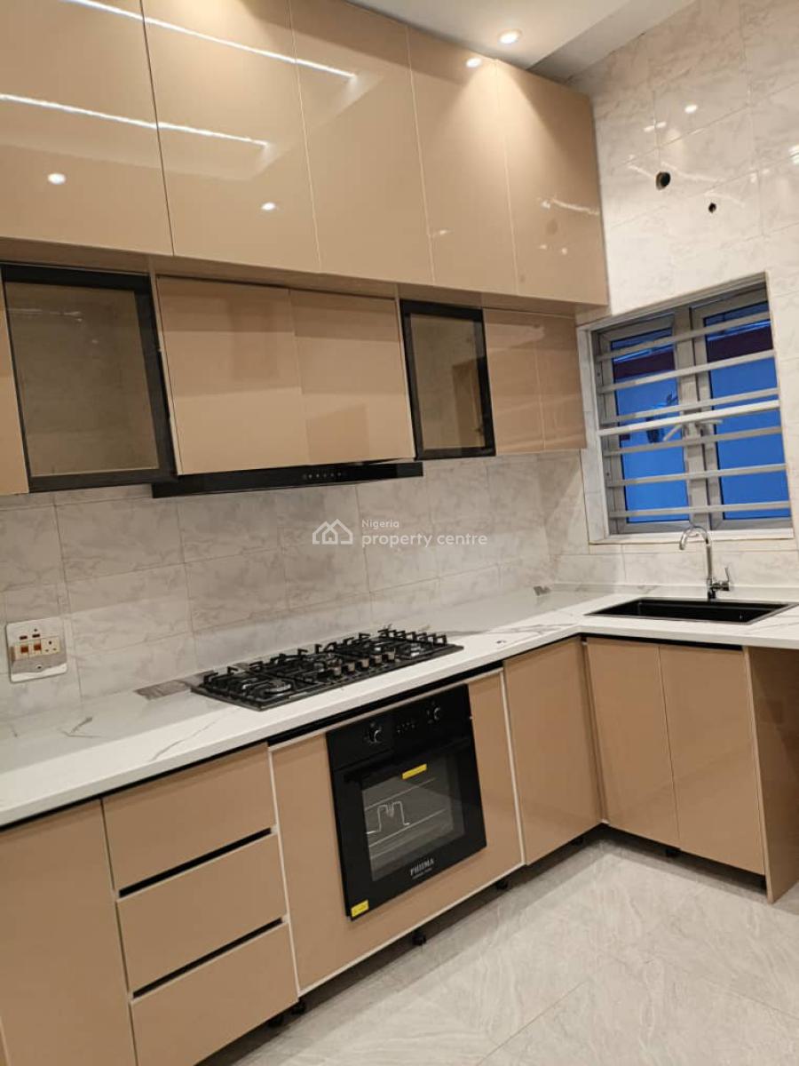 Super Distressed of 4-bedroom Terrace, Orchid Road Before Roundabout, Lekki, Lagos, Terraced Duplex for Sale