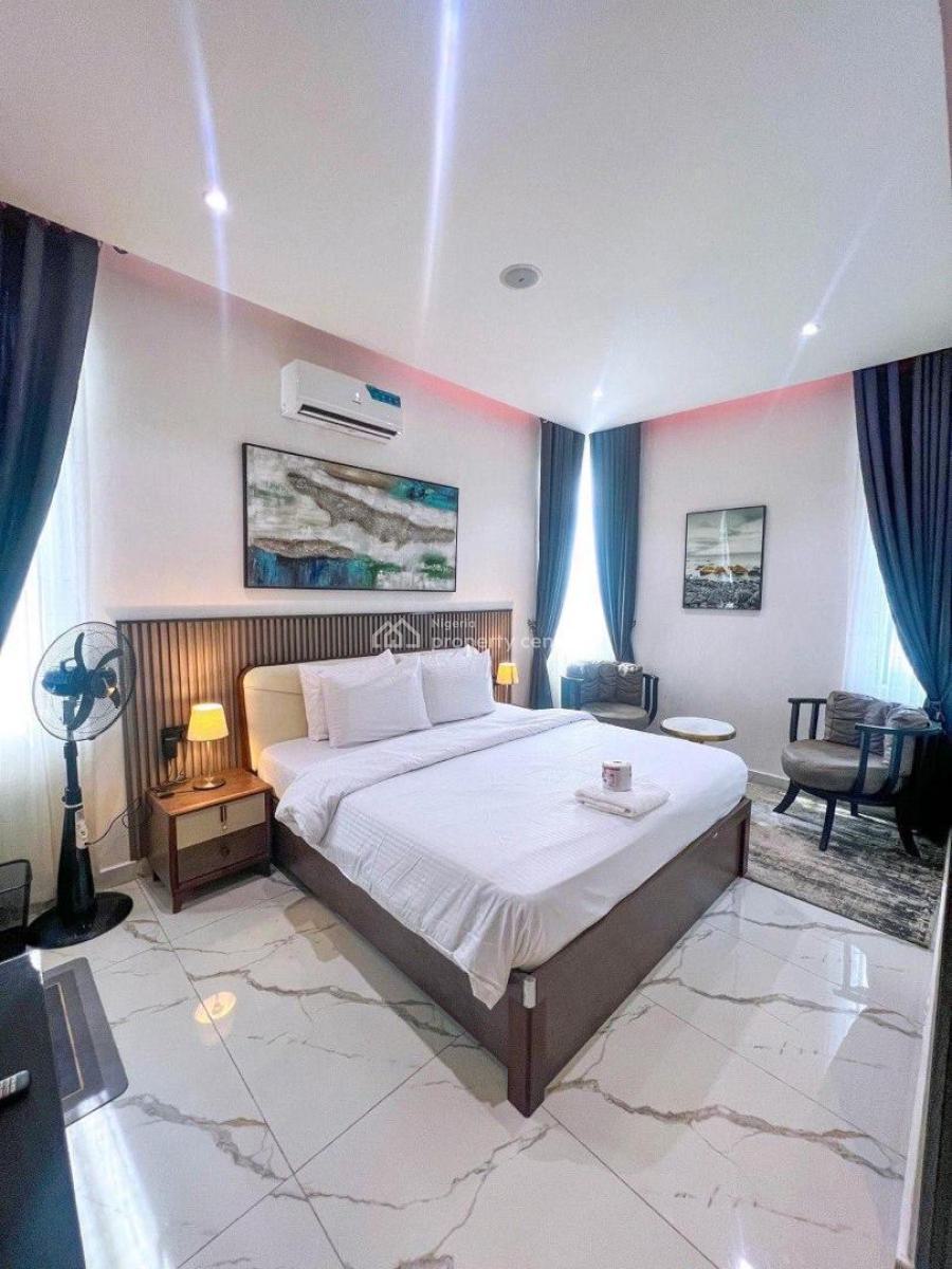 Luxury 2 Bed with Ps5, Snooker & Tennis, Lekki Phase 1, Lekki, Lagos, Flat / Apartment Short Let