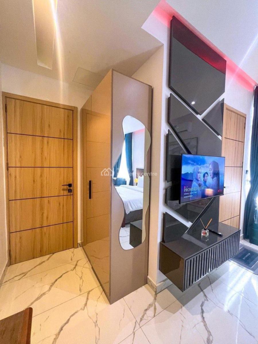 Luxury 2 Bed with Ps5, Snooker & Tennis, Lekki Phase 1, Lekki, Lagos, Flat / Apartment Short Let