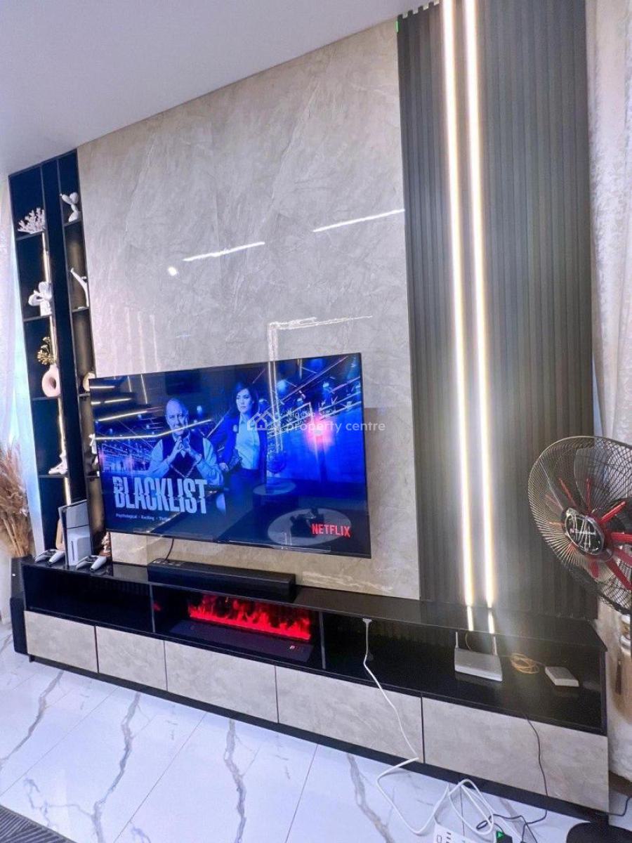 Luxury 2 Bed with Ps5, Snooker & Tennis, Lekki Phase 1, Lekki, Lagos, Flat / Apartment Short Let