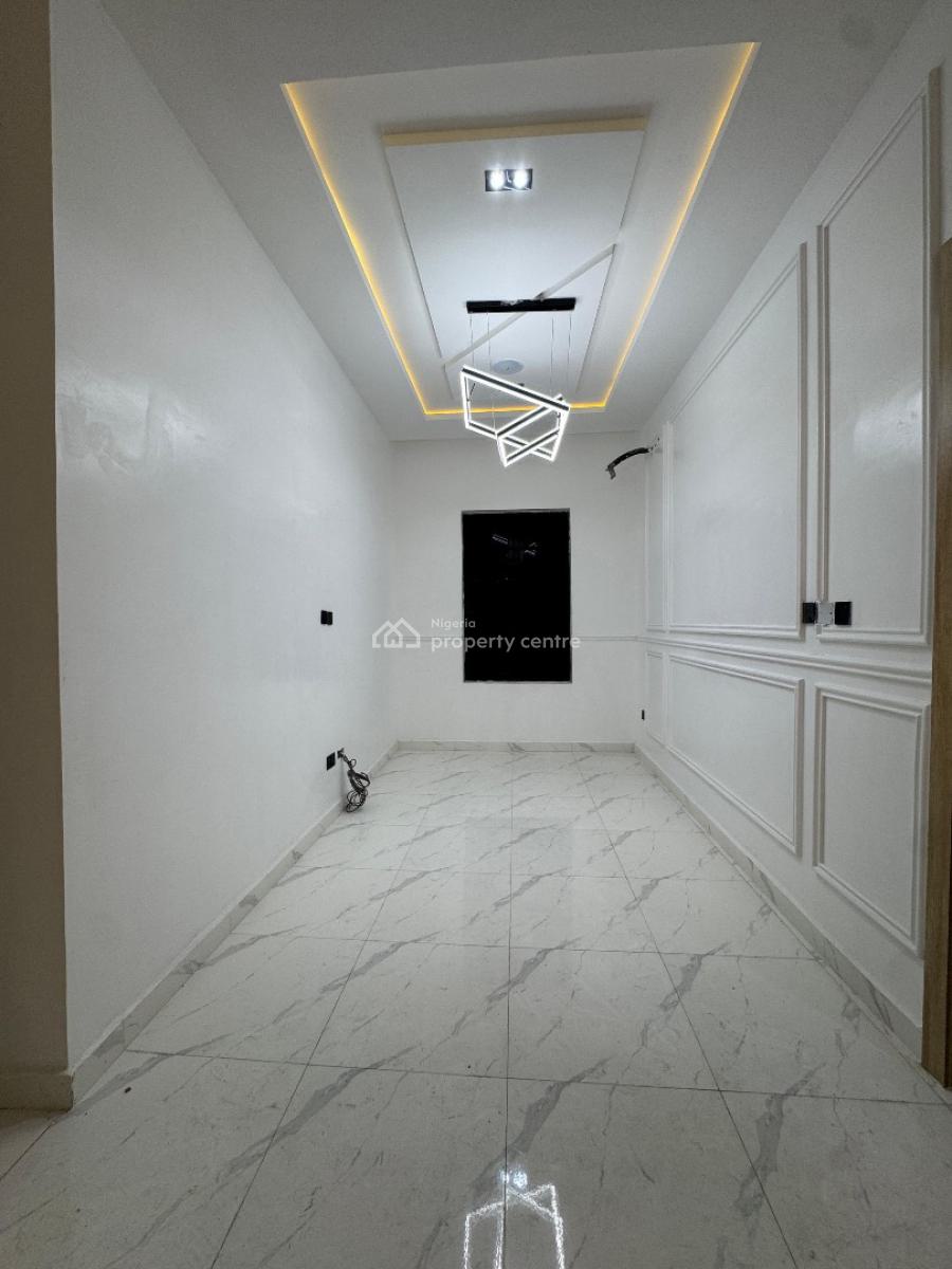 Masssive 4  Bedroom Semi-detached  Duplex with a Bq, Orchid Road, Lekki, Lagos, Semi-detached Duplex for Sale