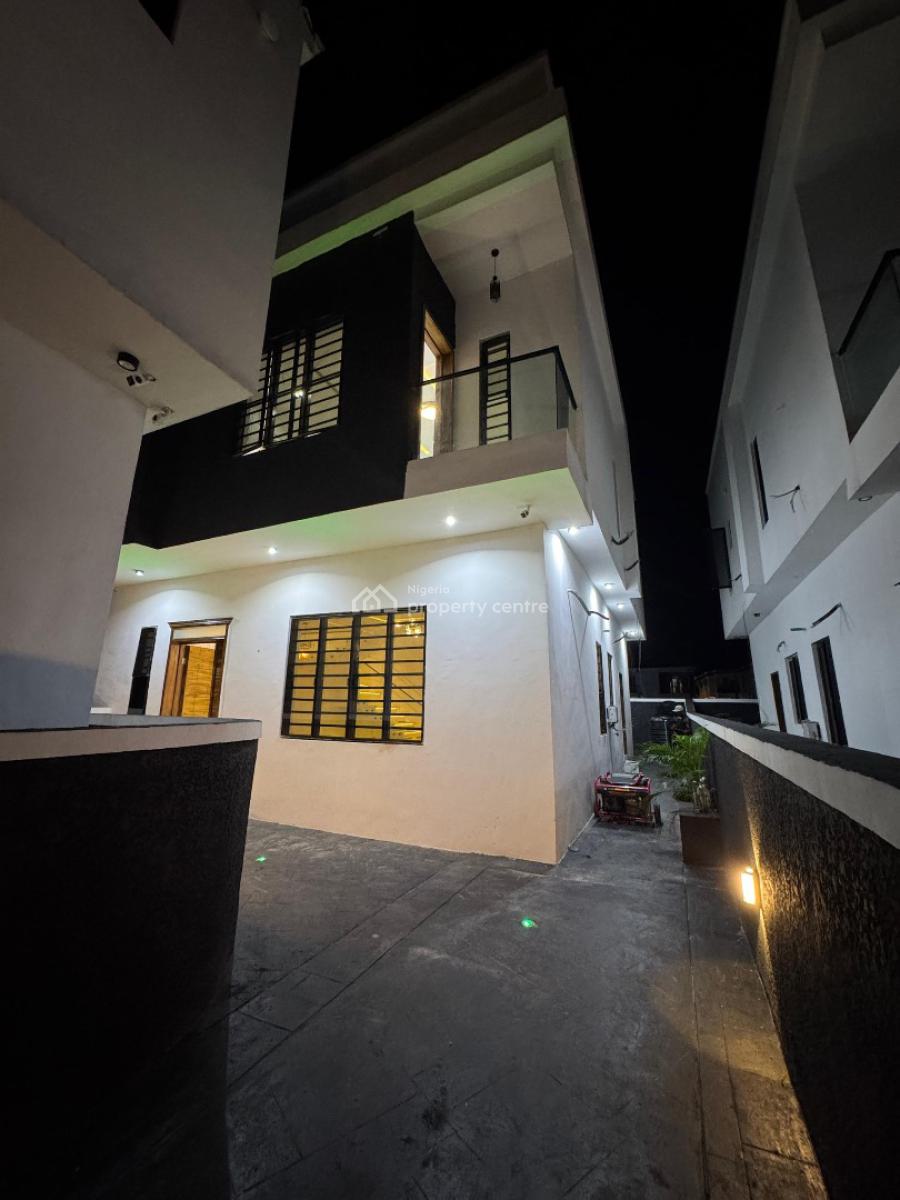Masssive 4  Bedroom Semi-detached  Duplex with a Bq, Orchid Road, Lekki, Lagos, Semi-detached Duplex for Sale