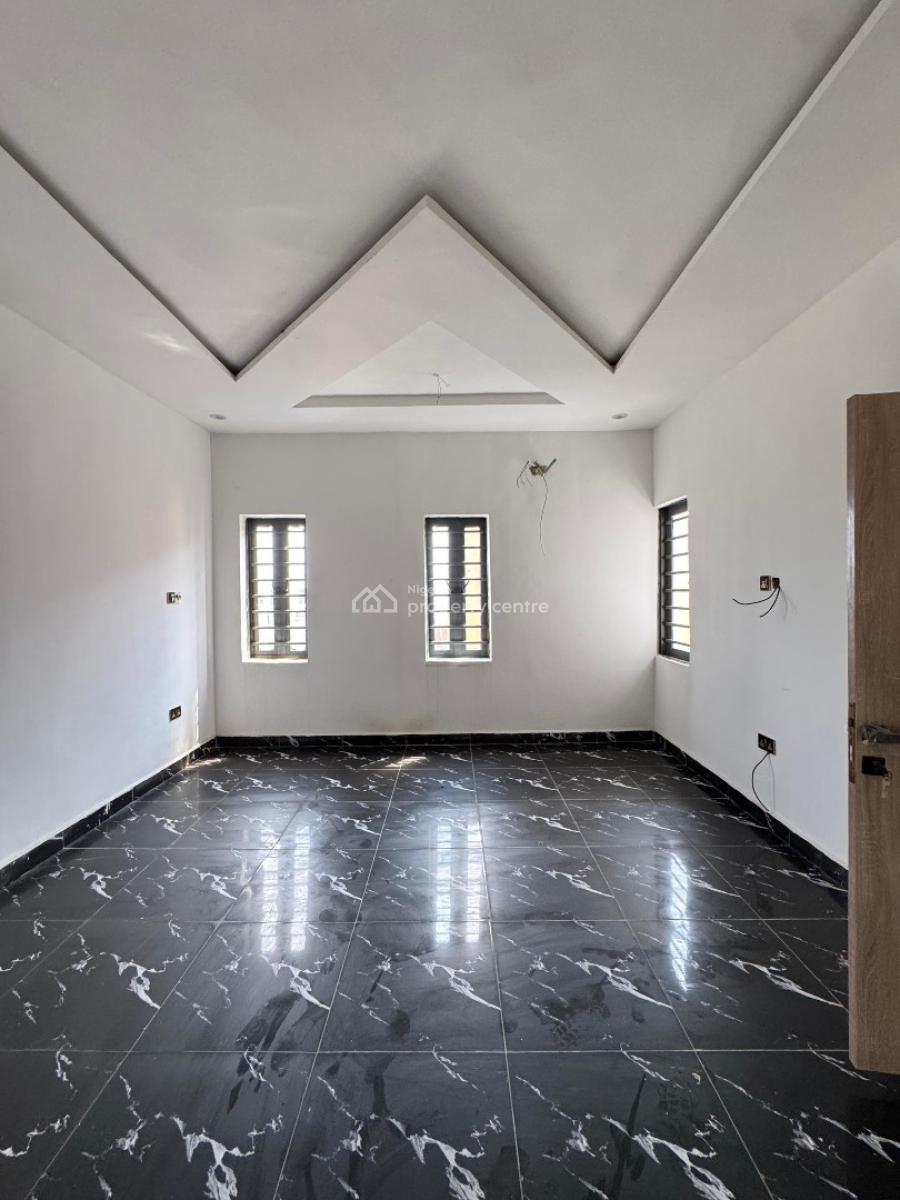 Spacious 3 Bedroom Duplex with 2 Room Bq, Orchid Road, Lekki, Lagos, Terraced Duplex for Sale