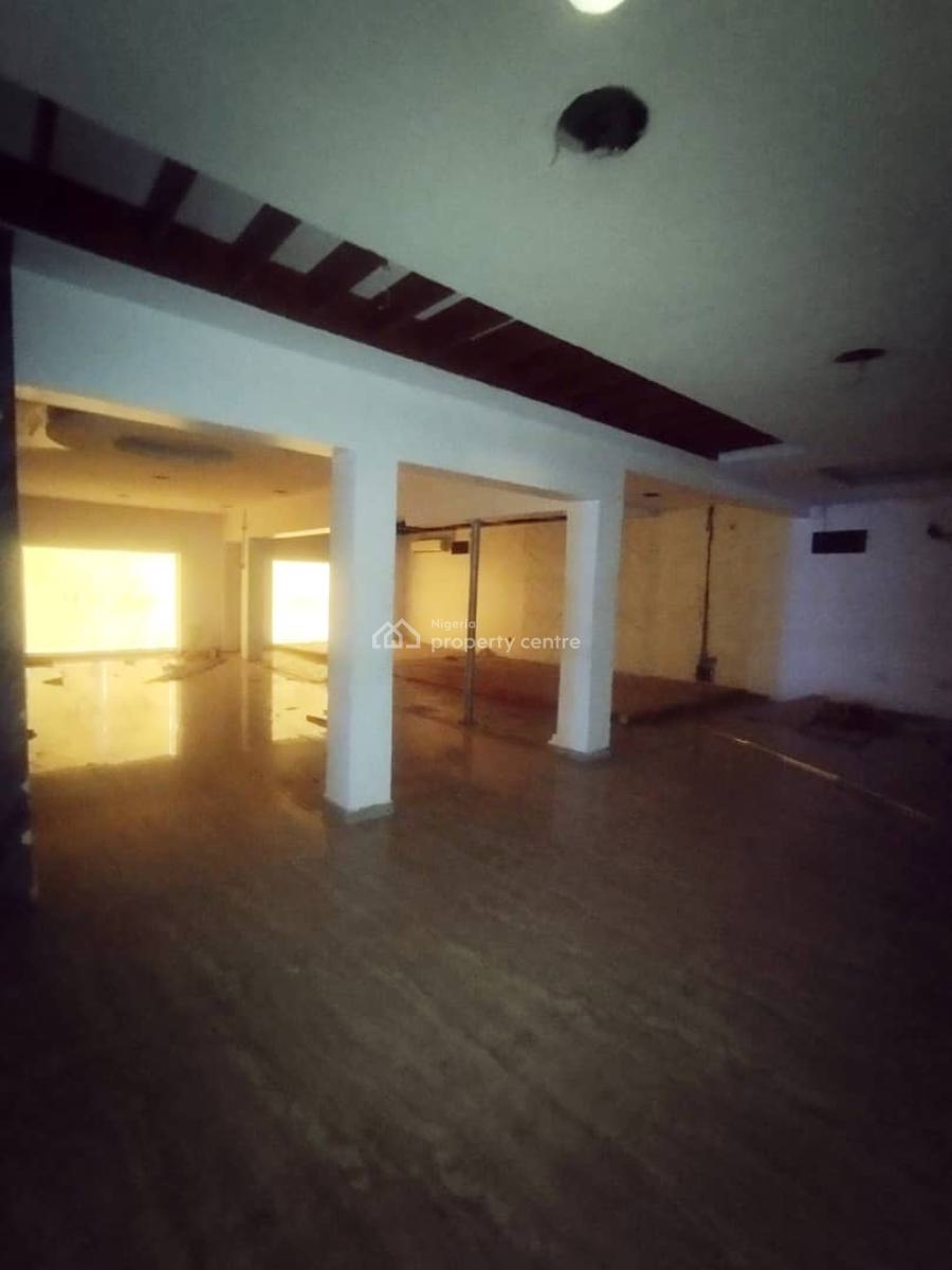 Spacious 5bedroom, Lekki Phase 1, Lekki, Lagos, Commercial Property for Rent