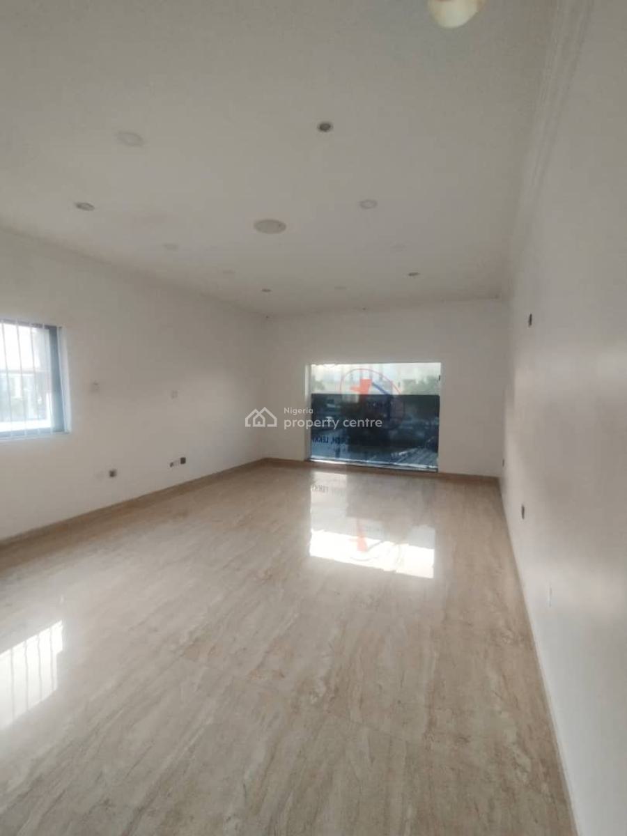 Spacious 5bedroom, Lekki Phase 1, Lekki, Lagos, Commercial Property for Rent