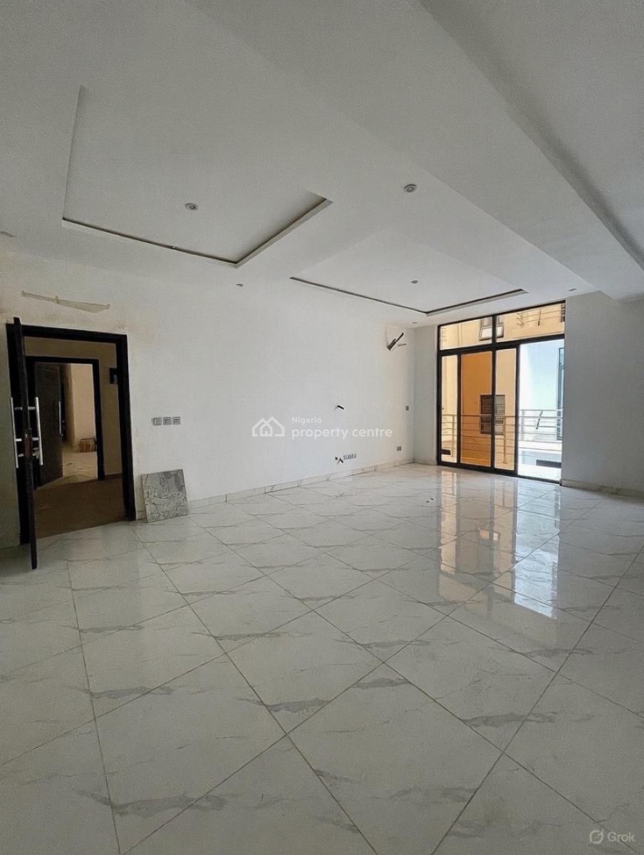 Lovely 3 Bedroom Apartment with Bq, Lekki Phase 1, Lekki Phase 1, Lekki, Lagos, Block of Flats for Sale