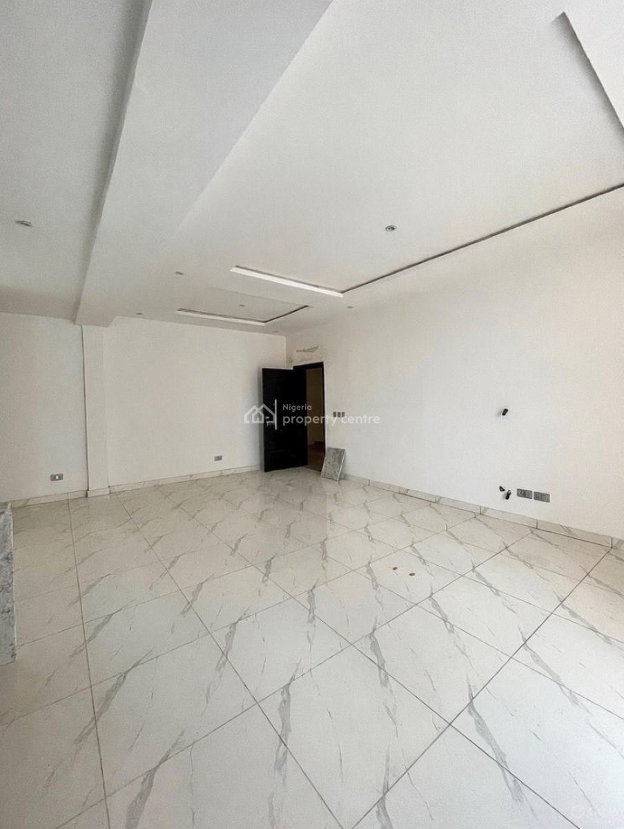 Lovely 3 Bedroom Apartment with Bq, Lekki Phase 1, Lekki Phase 1, Lekki, Lagos, Block of Flats for Sale