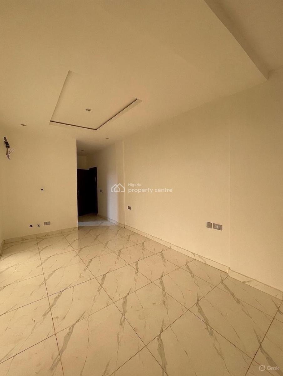 Lovely 3 Bedroom Apartment with Bq, Lekki Phase 1, Lekki Phase 1, Lekki, Lagos, Block of Flats for Sale