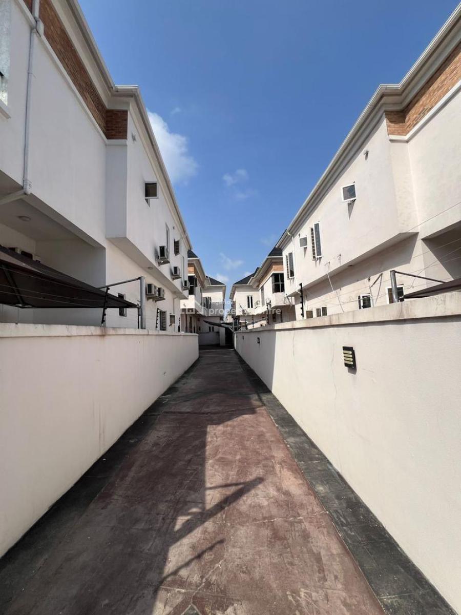 5-bedroom Fully Detached Duplex with Bq, Orchid Road, Lekki, Lagos, Detached Duplex for Rent