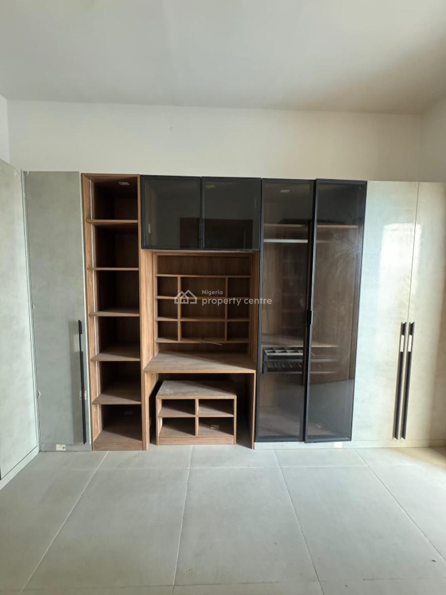 Beautiful 5 Bedroom Penthouse Within a Secured Vicinity, Ikate, Lekki, Lagos, Flat / Apartment for Sale