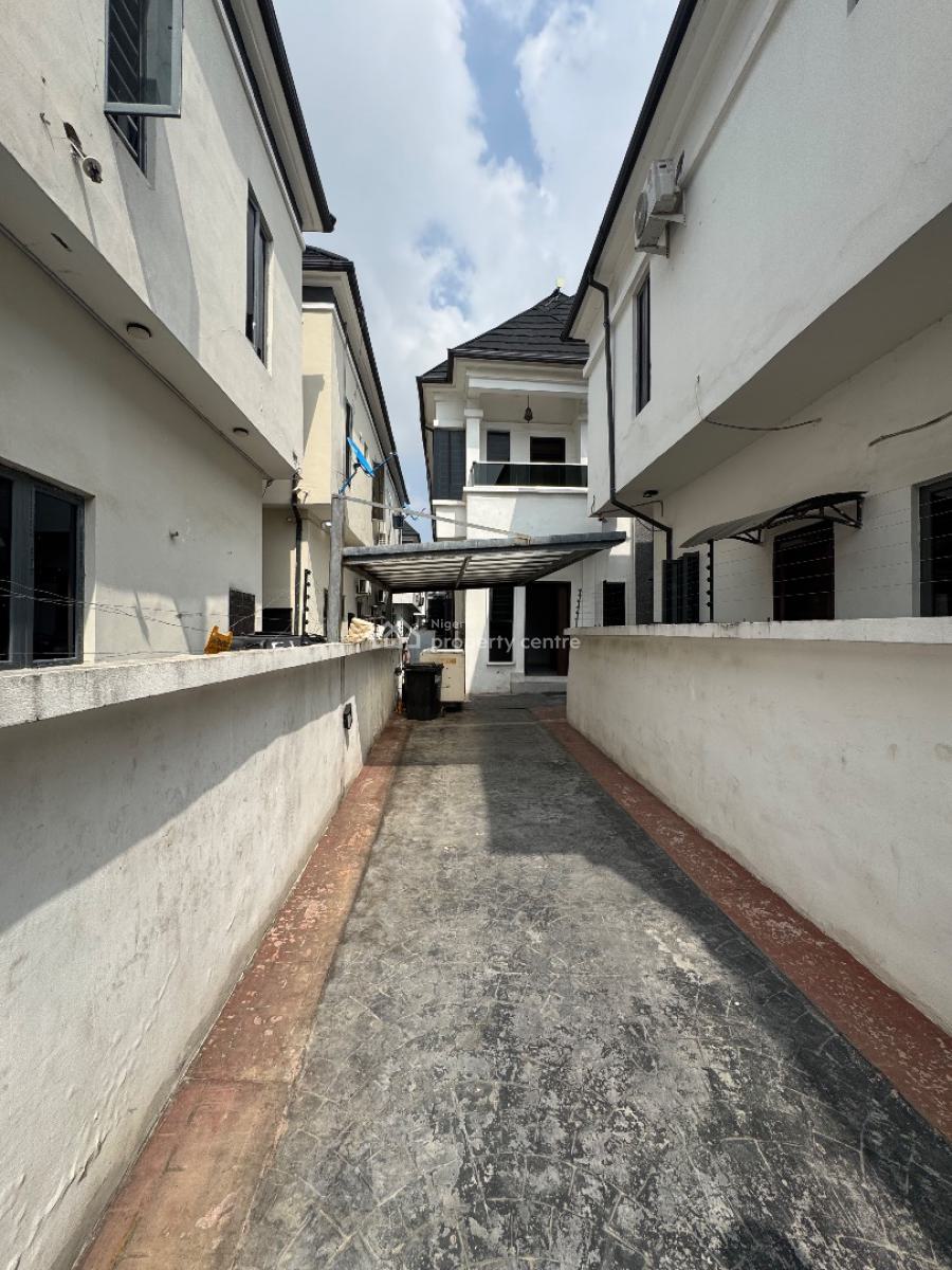 4 Bedroom Semi Detached Duplex + Bq, Orchid Road, Lekki, Lagos, Semi-detached Duplex for Rent