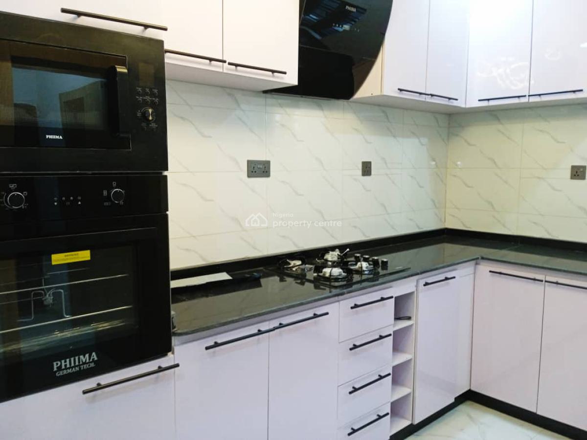 Luxury Semi Furnished 5 Bedroom, Gra Phase 2, Magodo, Lagos, Detached Duplex for Rent