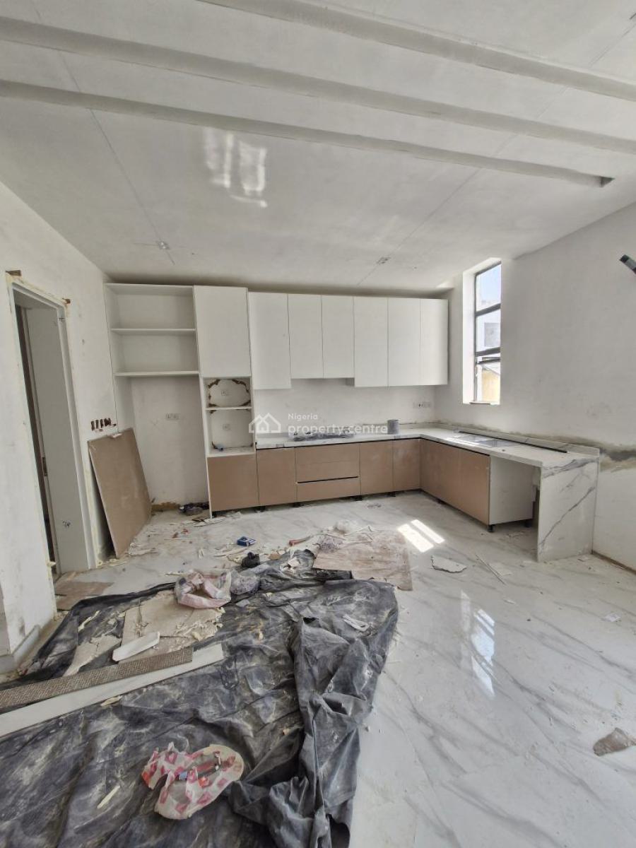 2-bedroom Apartment, Lekki Phase 1, Lekki, Lagos, Flat / Apartment for Sale