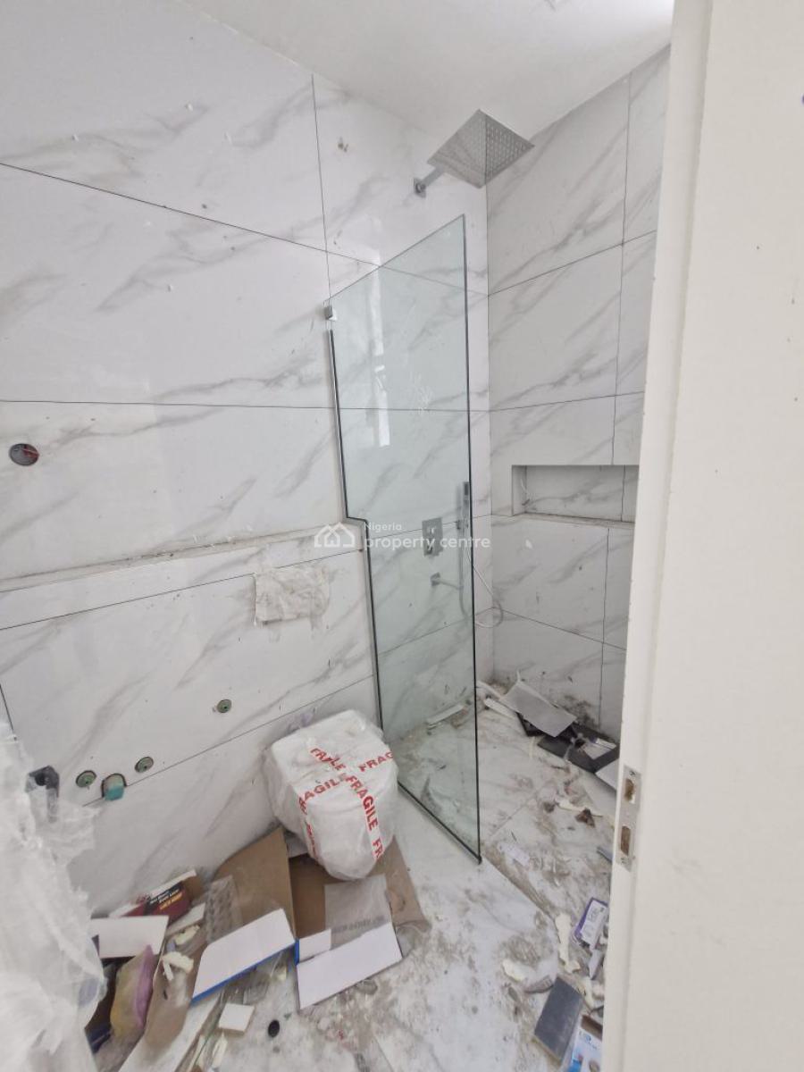 2-bedroom Apartment, Lekki Phase 1, Lekki, Lagos, Flat / Apartment for Sale