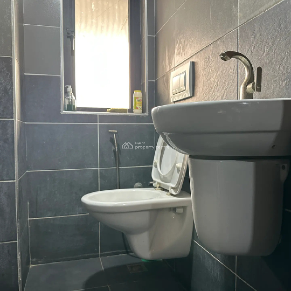 an Executive 256 Sqm Office Space, Victoria Island (vi), Lagos, Office Space for Rent