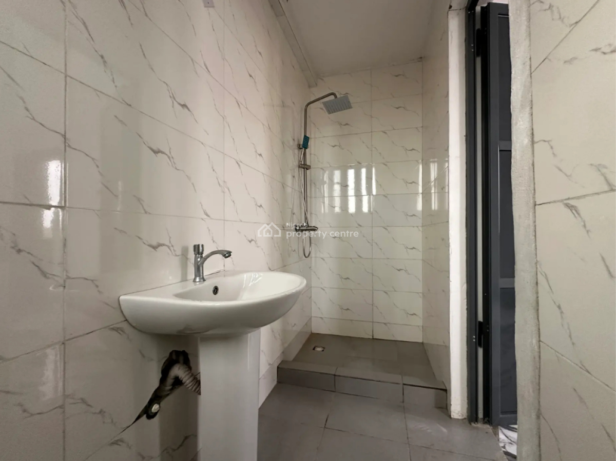 232 Sqm Commercial Penthouse, Marwa, Lekki Phase 1, Lekki, Lagos, Office Space for Rent