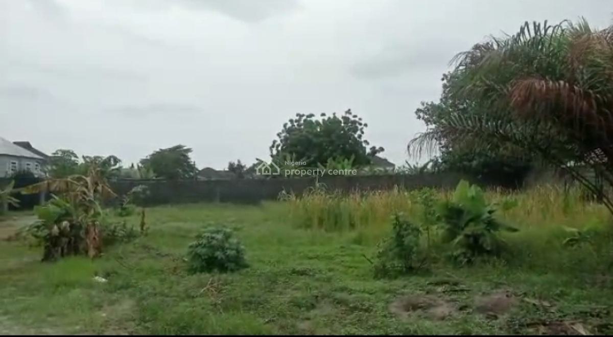 Fenced & Gated Mixed Used Land Accommodating a Standard 3bed Bungalow, Maroko Mobil Road, Ilaje, Ajah, Lagos, Mixed-use Land for Sale