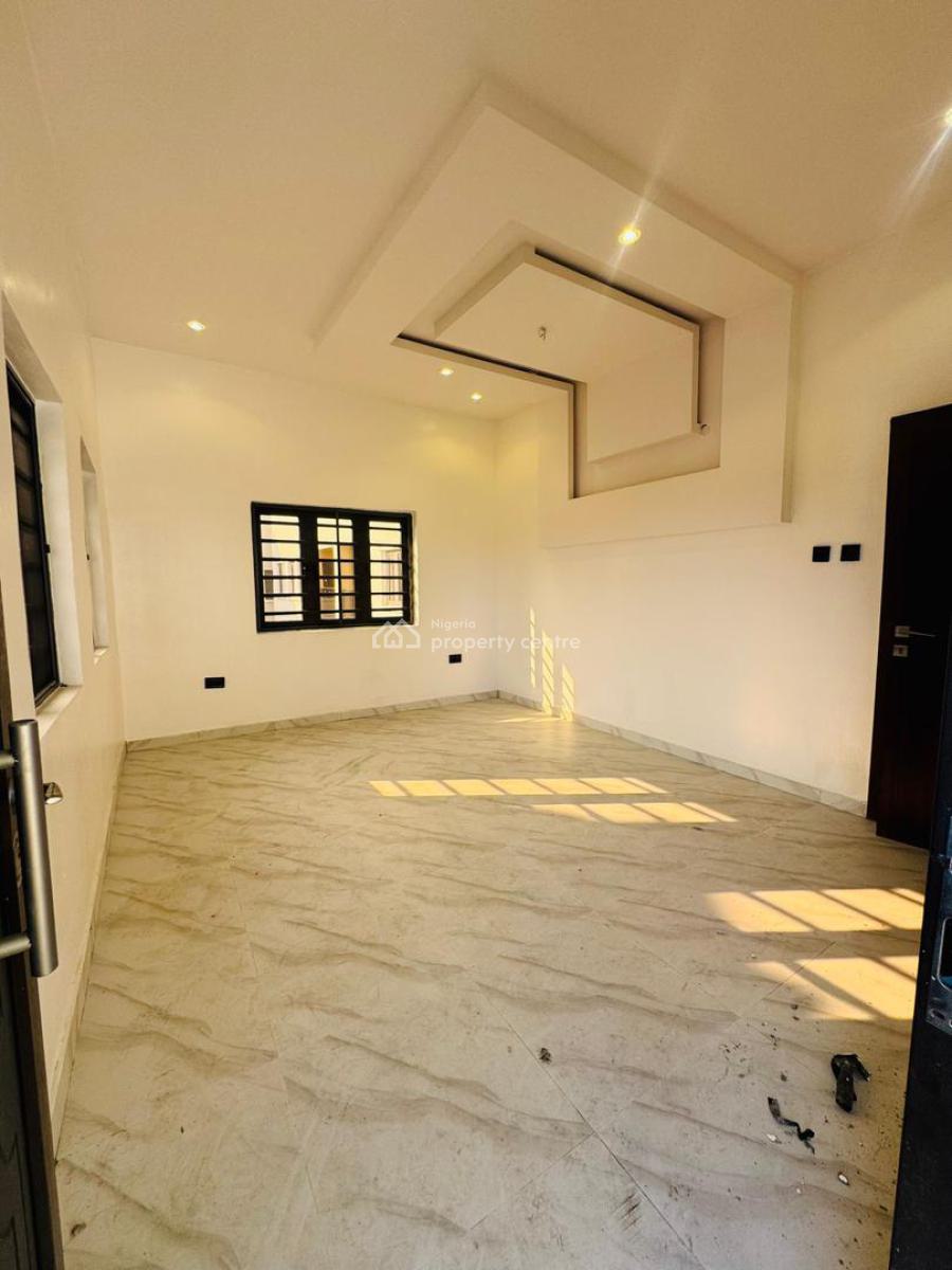 a Spacious 4-bedroom Semi-detached Duplex in Gbagada, Duplex Offers Generous Living Spaces, Functional Layout, and Classic, Gbagada, Lagos, Semi-detached Duplex for Sale