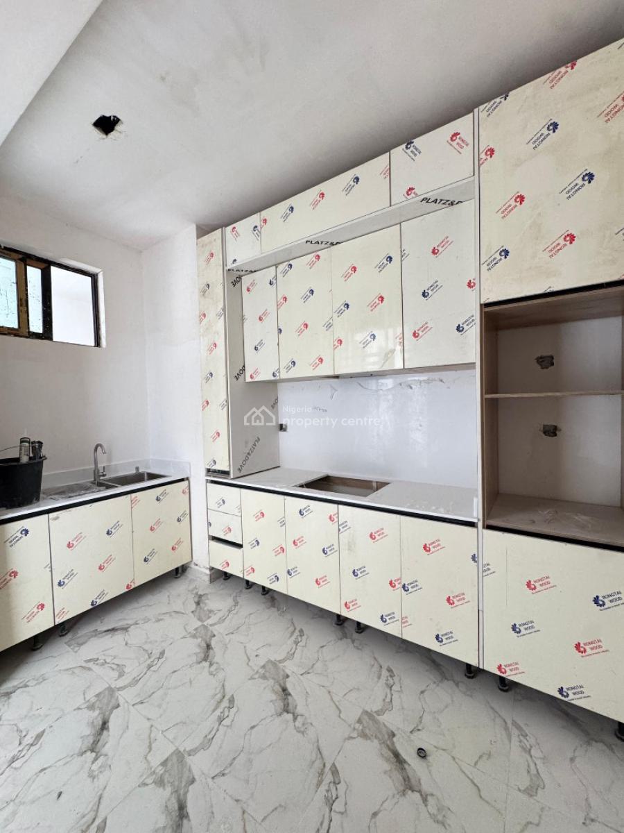 Spacious 2  Bedroom Apartments in a Well Secure Location, Orchid Road, Lekki, Lagos, Flat / Apartment for Sale