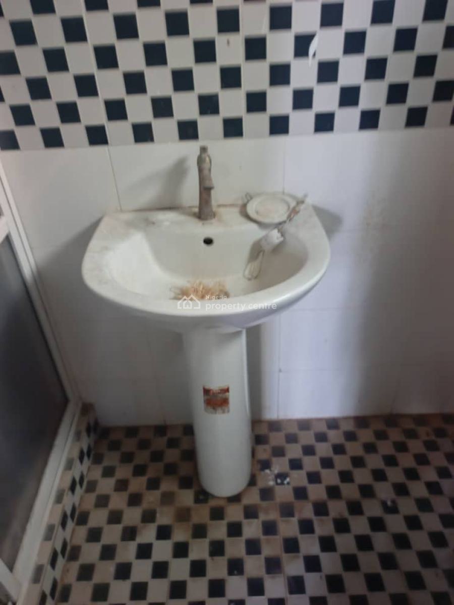 Spacious 2 Bedroom Flat Ensuit, Pen Estate, Asese Maba, Asese, Ibafo, Ogun, Flat / Apartment for Rent
