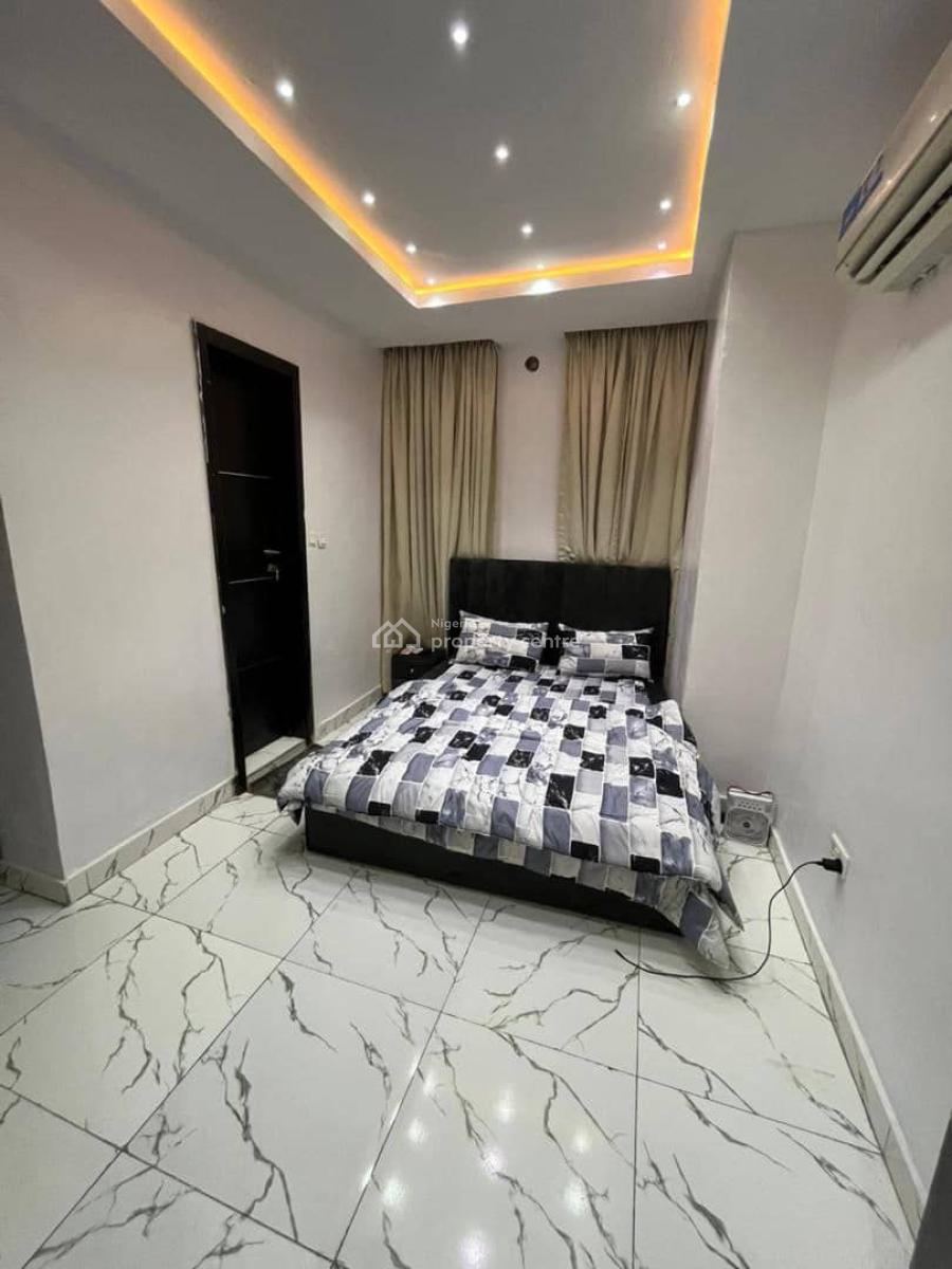 Fully Serviced Standard 2-bedroom Apartment, Bakare Estate Also Accessible Through Bera Estate, Lekki., Lekki, Lagos, Flat / Apartment for Rent