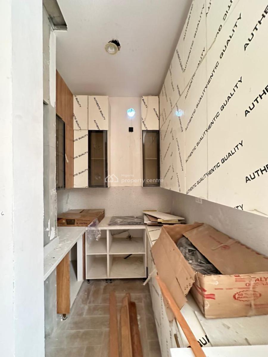 Exquisite Luxury 4 Bedroom Terrace Duplex in a Serene Neighborhood, Lekki Phase 1, Lekki, Lagos, Terraced Duplex for Sale