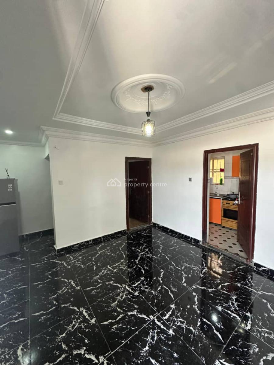 Spacious 2 Bedroom Flat in a Well Serene and Secured Location., Ologolo, Lekki, Lagos, Flat / Apartment for Rent