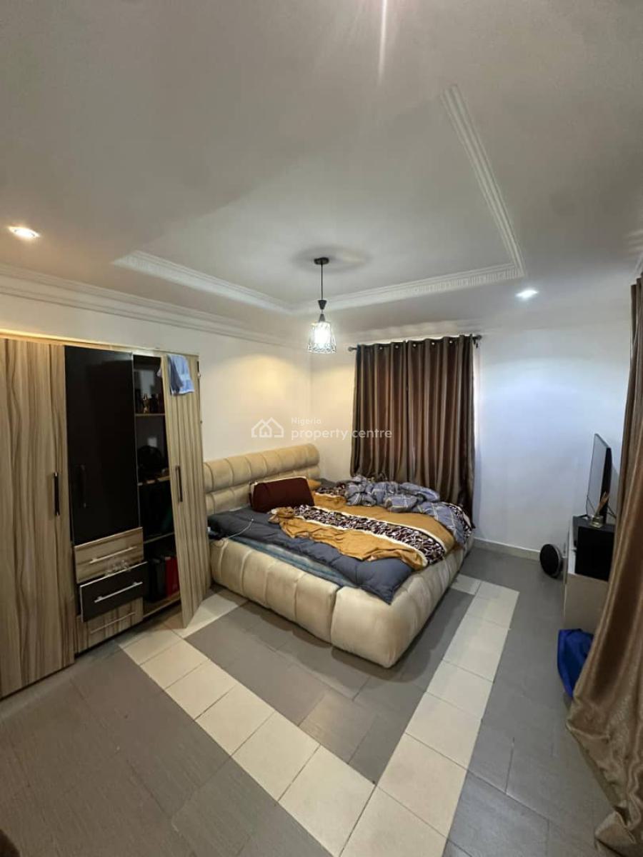 Spacious 2 Bedroom Flat in a Well Serene and Secured Location., Ologolo, Lekki, Lagos, Flat / Apartment for Rent