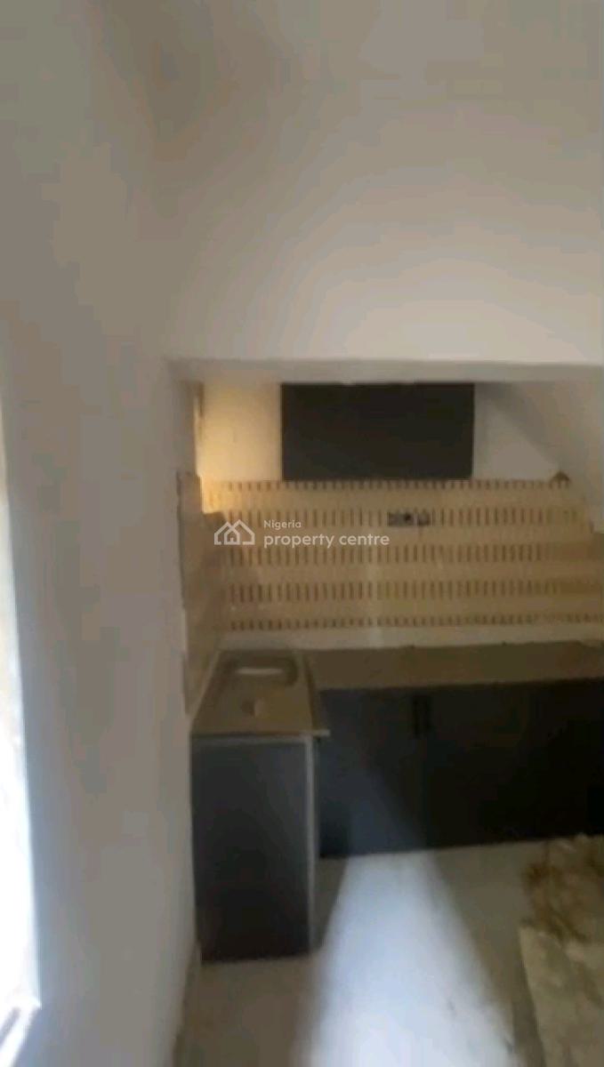 Miniflat Open Kitchen  Upstairs & Ground Floor, Alagomeji, Yaba, Lagos, Mini Flat (room and Parlour) for Rent