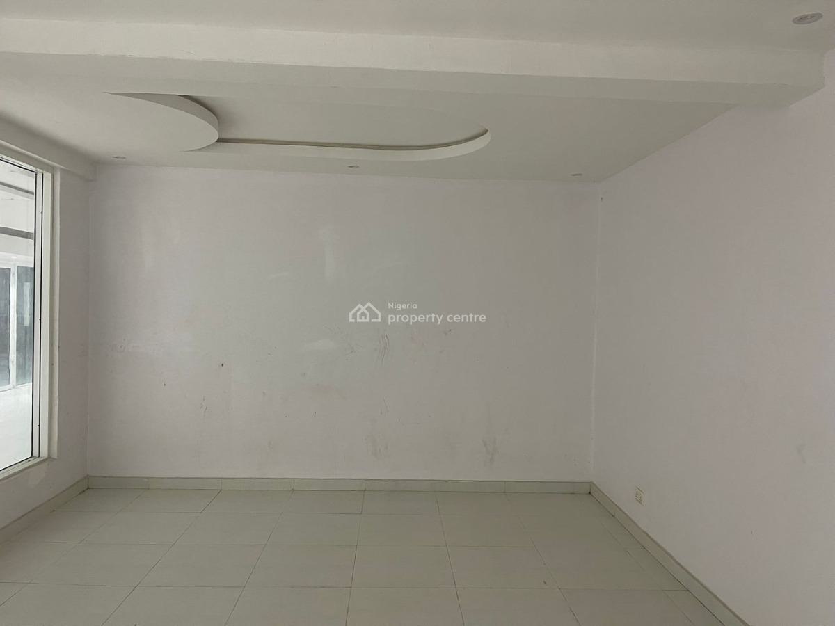 2 Shops Available at Ojaja Mall, Ogombo, Ajah, Lagos, Plaza / Complex / Mall for Rent