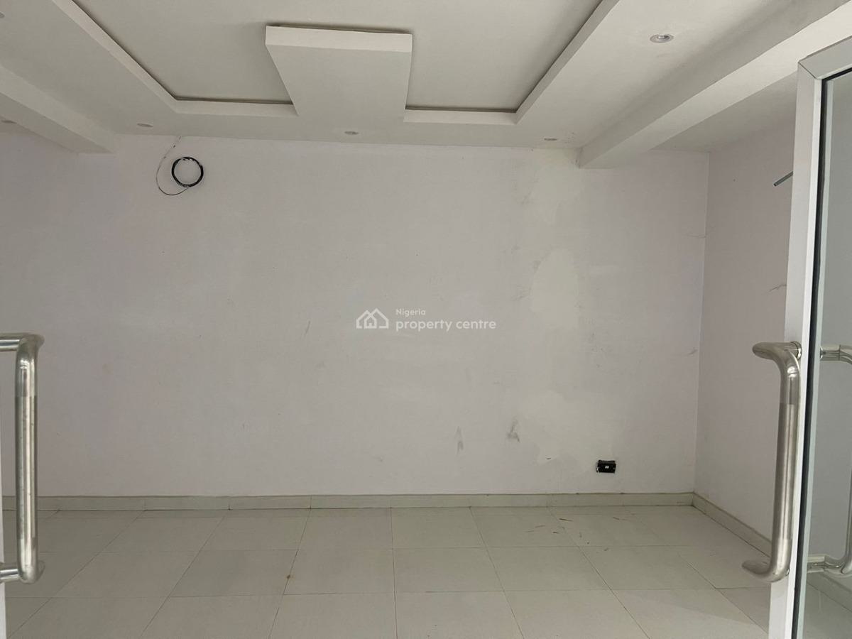 2 Shops Available at Ojaja Mall, Ogombo, Ajah, Lagos, Plaza / Complex / Mall for Rent