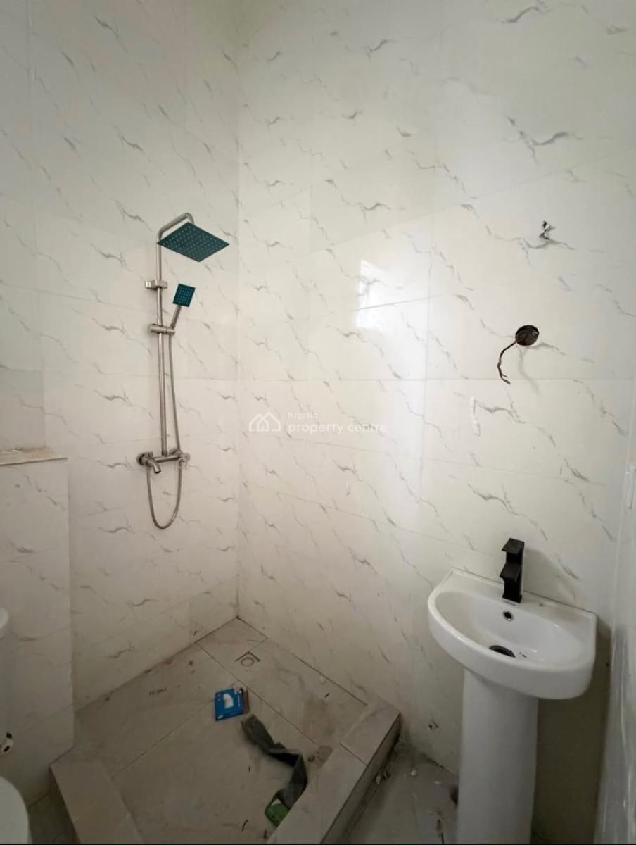 Beautiful 1&2 Bedroom Apartment, Ikate, Lekki, Lagos, Block of Flats for Sale