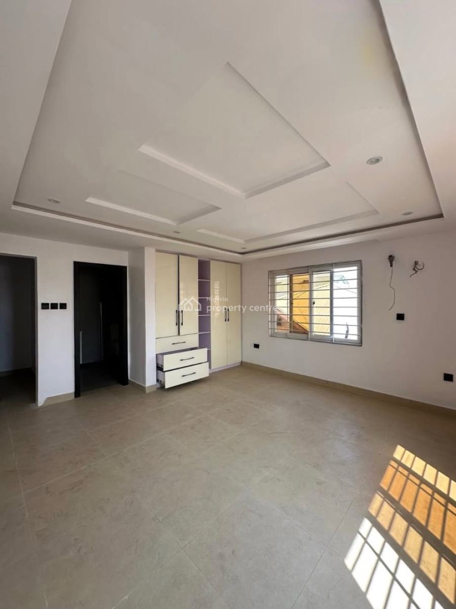 Luxury 3 Bedroom Apartment, Lekki Phase 1, Lekki, Lagos, Block of Flats for Sale