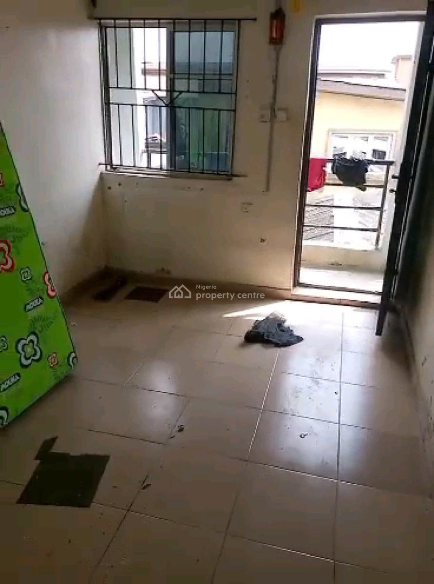 a Clean and Decent Room Selfcon Apartment, Adedayo Osho Street, Akoka, Yaba, Lagos, Self Contain (single Rooms) for Rent