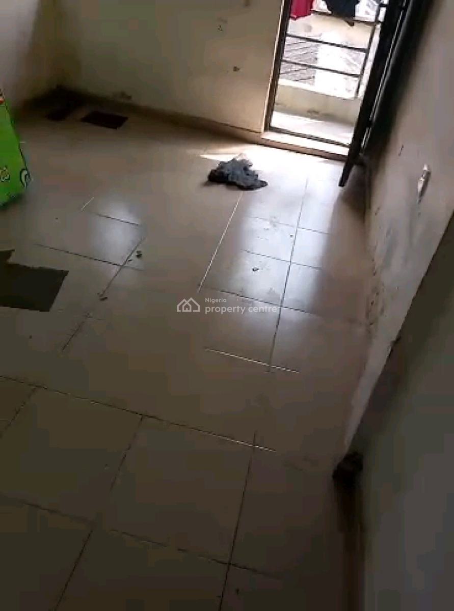 a Clean and Decent Room Selfcon Apartment, Adedayo Osho Street, Akoka, Yaba, Lagos, Self Contain (single Rooms) for Rent