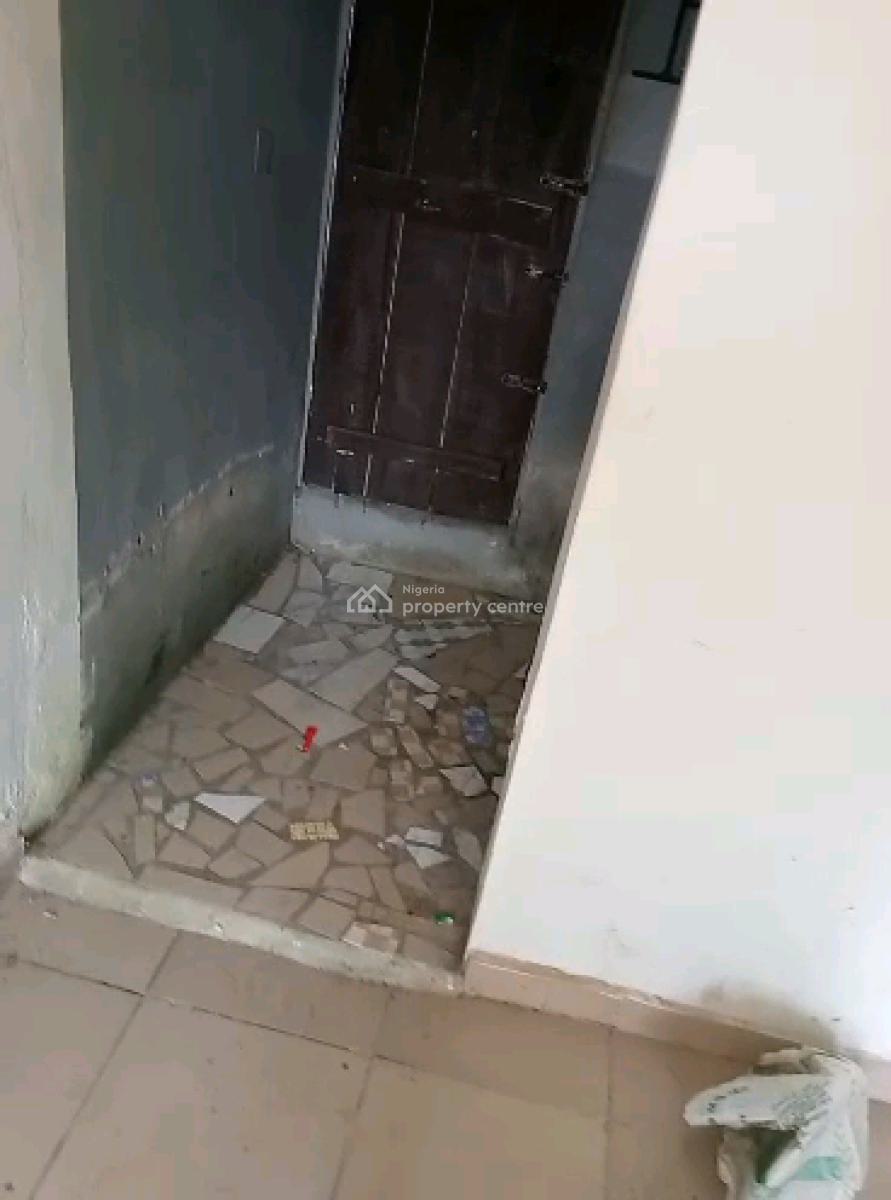 a Clean and Decent Room Selfcon Apartment, Adedayo Osho Street, Akoka, Yaba, Lagos, Self Contain (single Rooms) for Rent