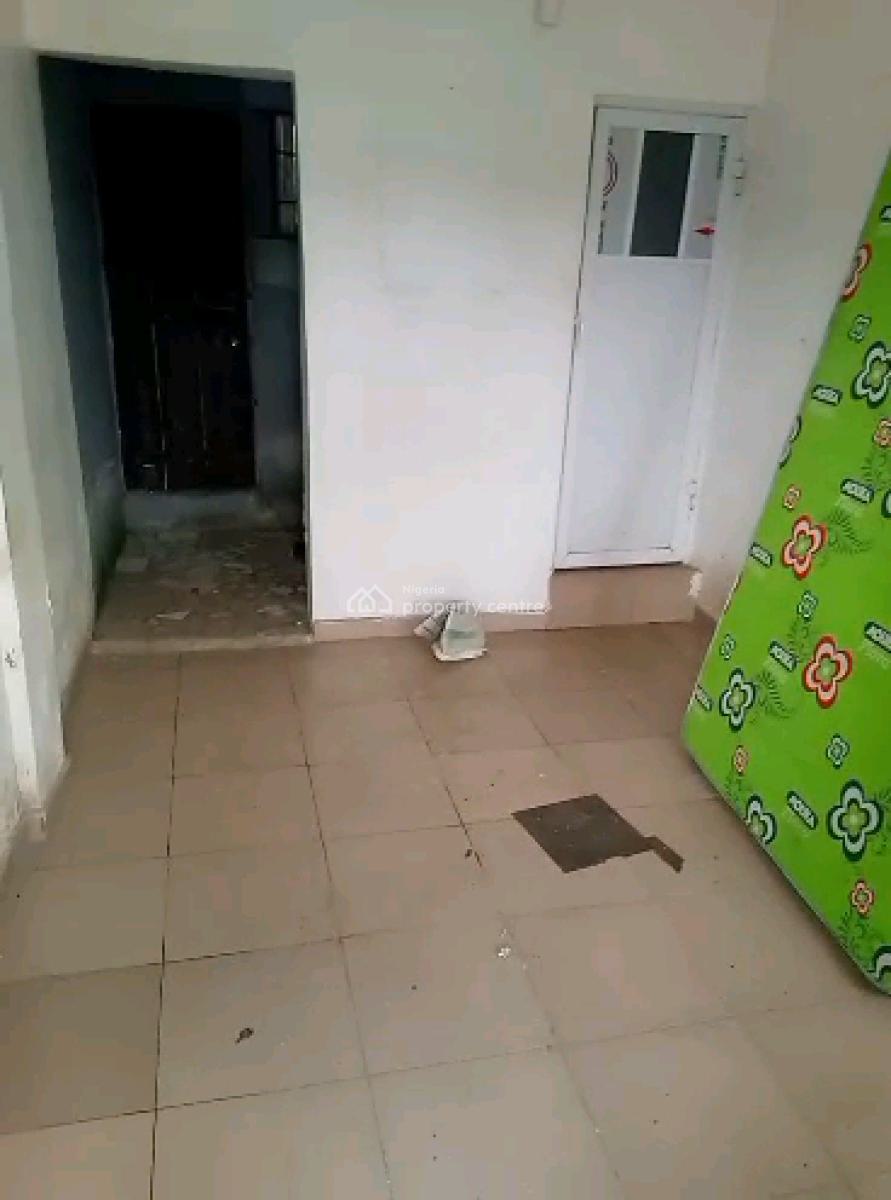 a Clean and Decent Room Selfcon Apartment, Adedayo Osho Street, Akoka, Yaba, Lagos, Self Contain (single Rooms) for Rent