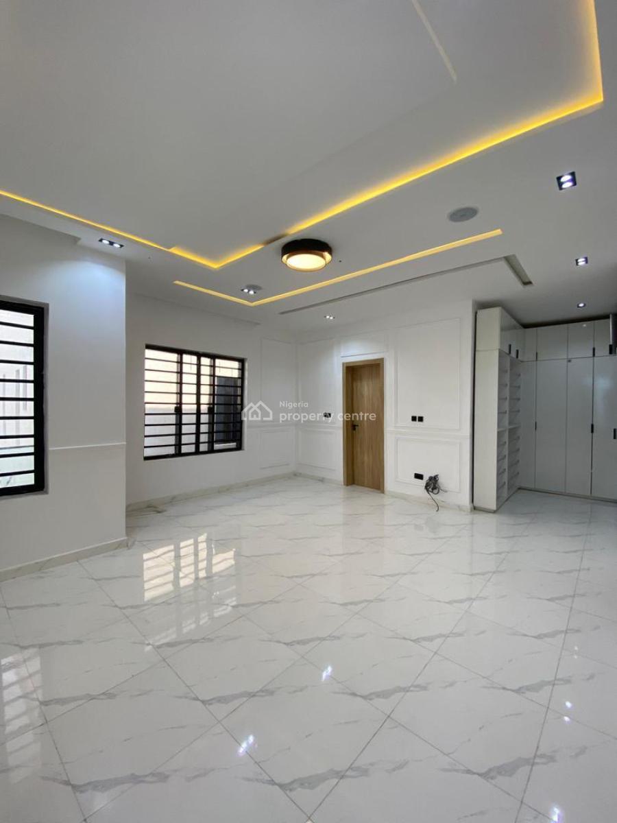 Well-designed 4-bedroom Semi-detached Duplex, Orchid Road, Lekki, Lagos, Semi-detached Duplex for Sale