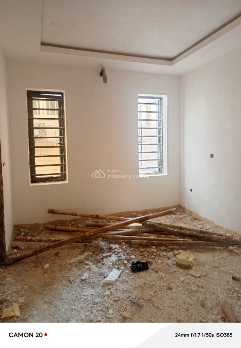 Lovely 3 Bedroom Apartment with Bq in a Serene Environment Perfect for, Yaba, Lagos, Flat / Apartment for Sale