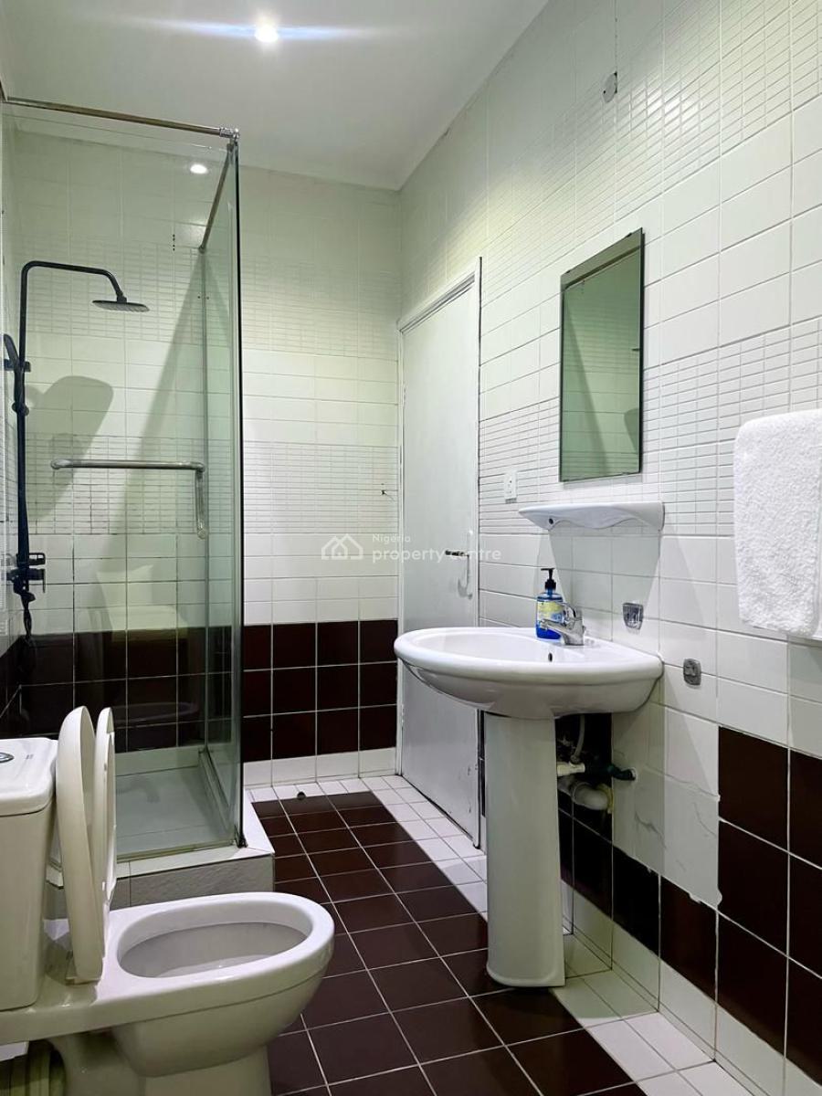 Tastefully Furnished 3 Bedroom Apartment, Off Admiralty Way, Lekki Phase 1, Lekki, Lagos, Flat / Apartment Short Let