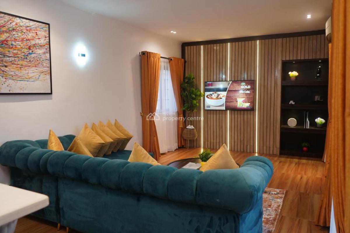 Tastefully Furnished 3 Bedroom Apartment, Off Admiralty Way, Lekki Phase 1, Lekki, Lagos, Flat / Apartment Short Let