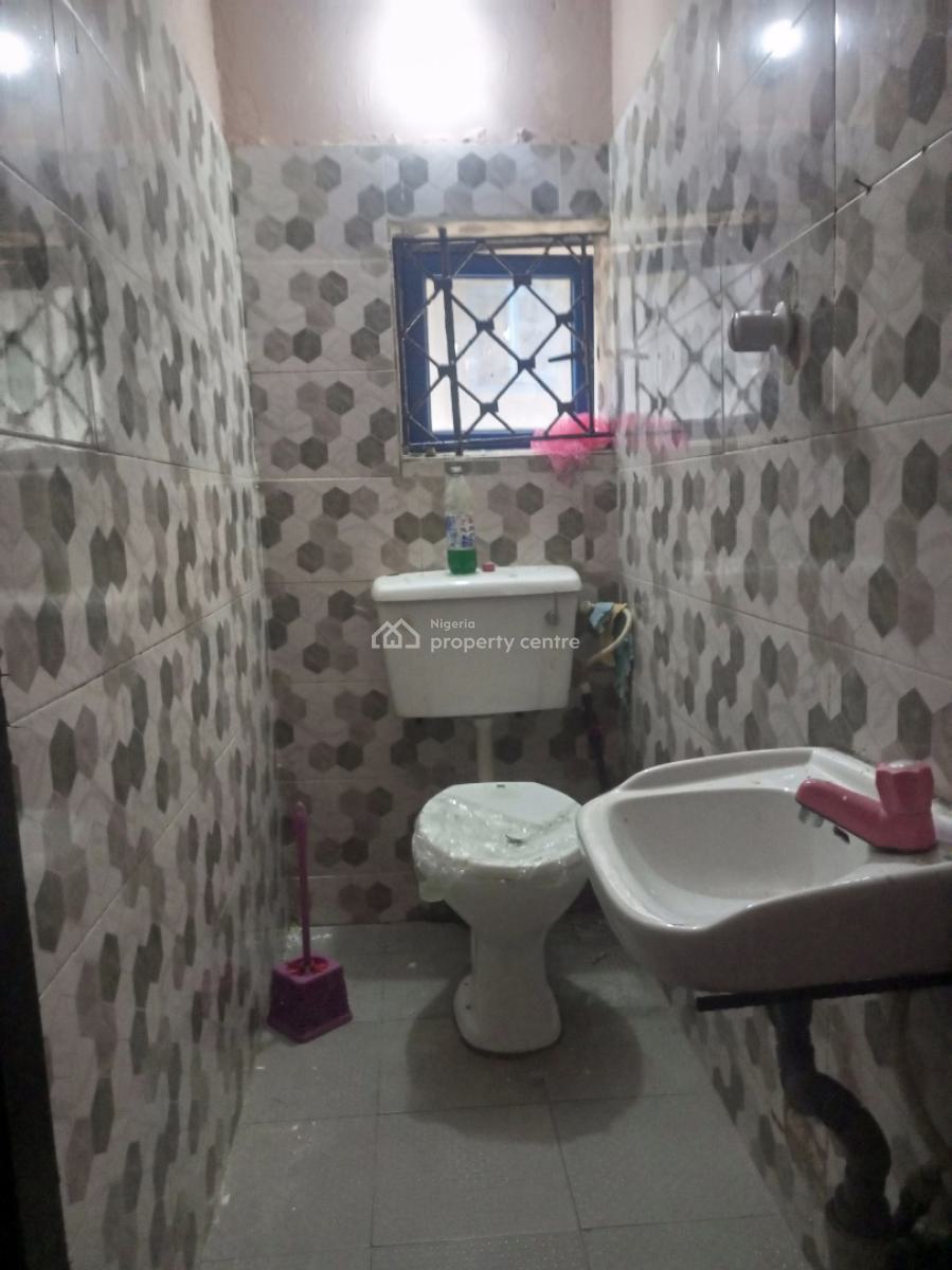 2 Bedroom Flat, Awolowo Way, Ikeja, Lagos, House for Rent