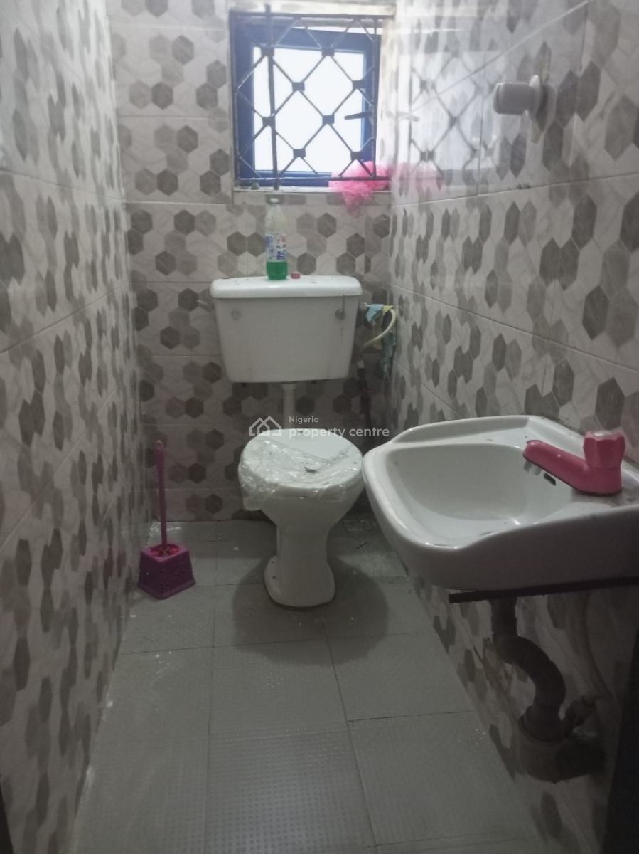 2 Bedroom Flat, Awolowo Way, Ikeja, Lagos, House for Rent