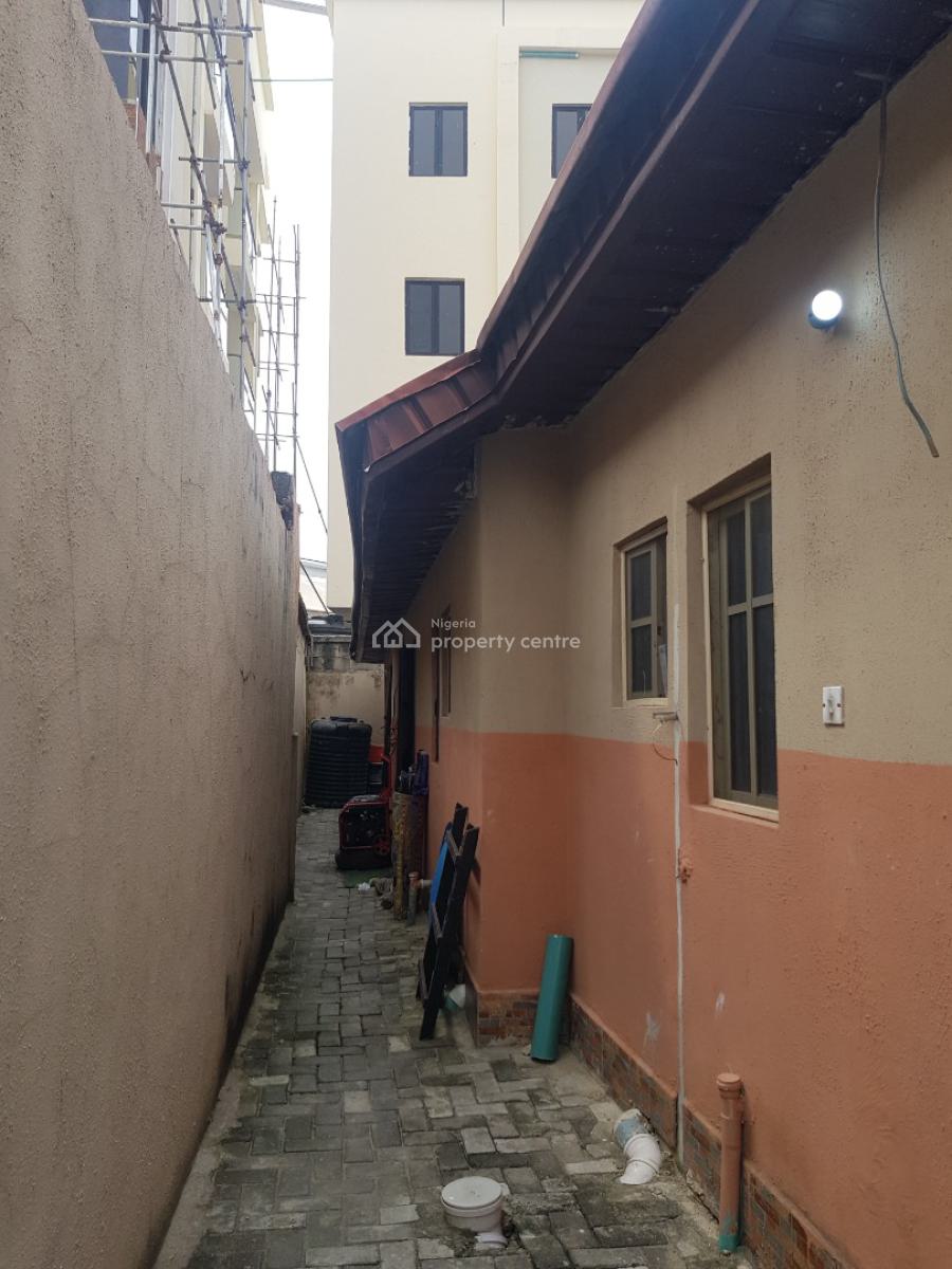 1 Bedroom Apartment, Ilasan, Lekki, Lagos, Mini Flat (room and Parlour) for Rent