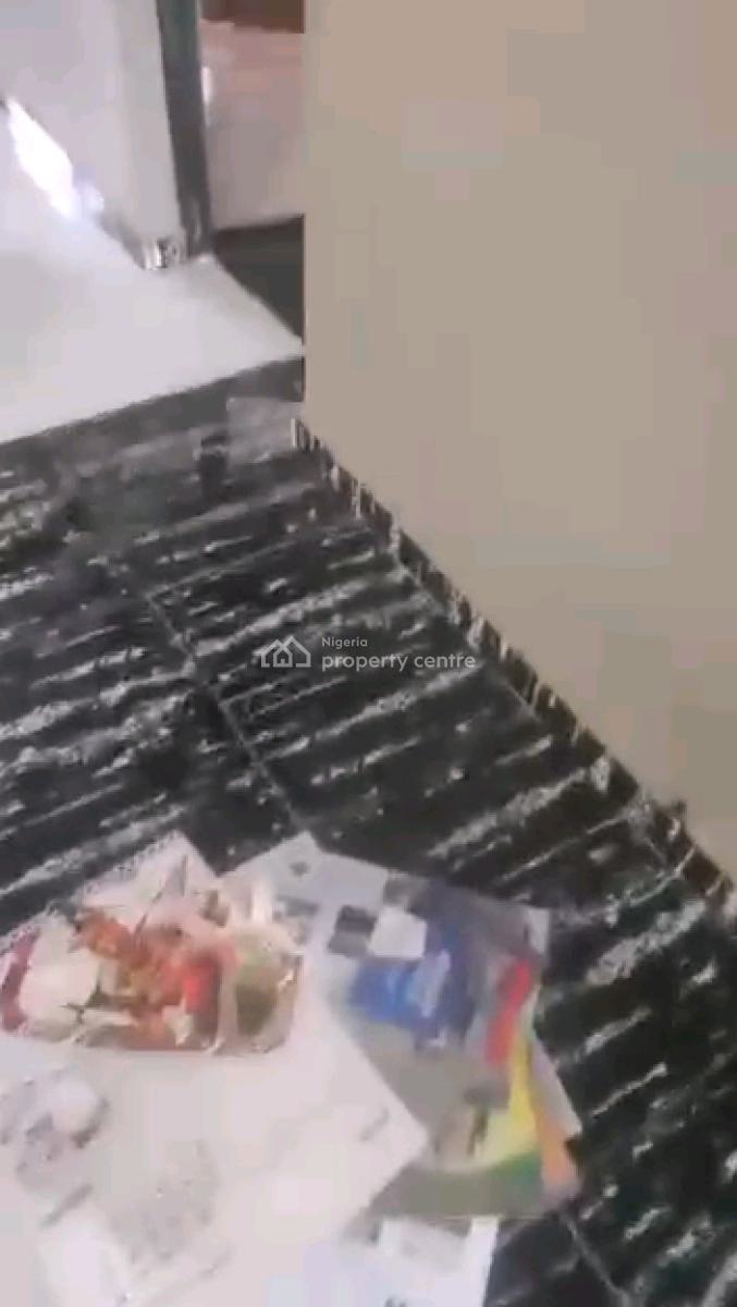 Standard and Spacious 3bedroom Apartment with 3toilet and 2baths, Anthony, Maryland, Lagos, Flat / Apartment for Rent