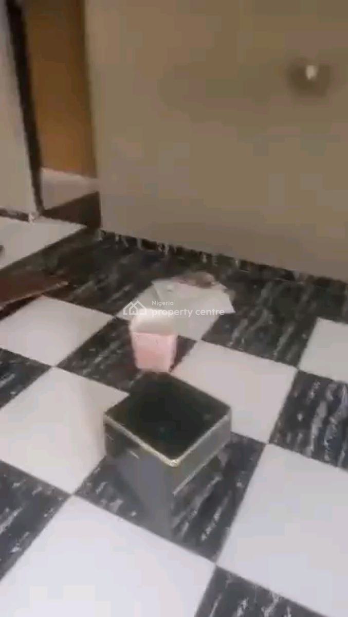 Standard and Spacious 3bedroom Apartment with 3toilet and 2baths, Anthony, Maryland, Lagos, Flat / Apartment for Rent