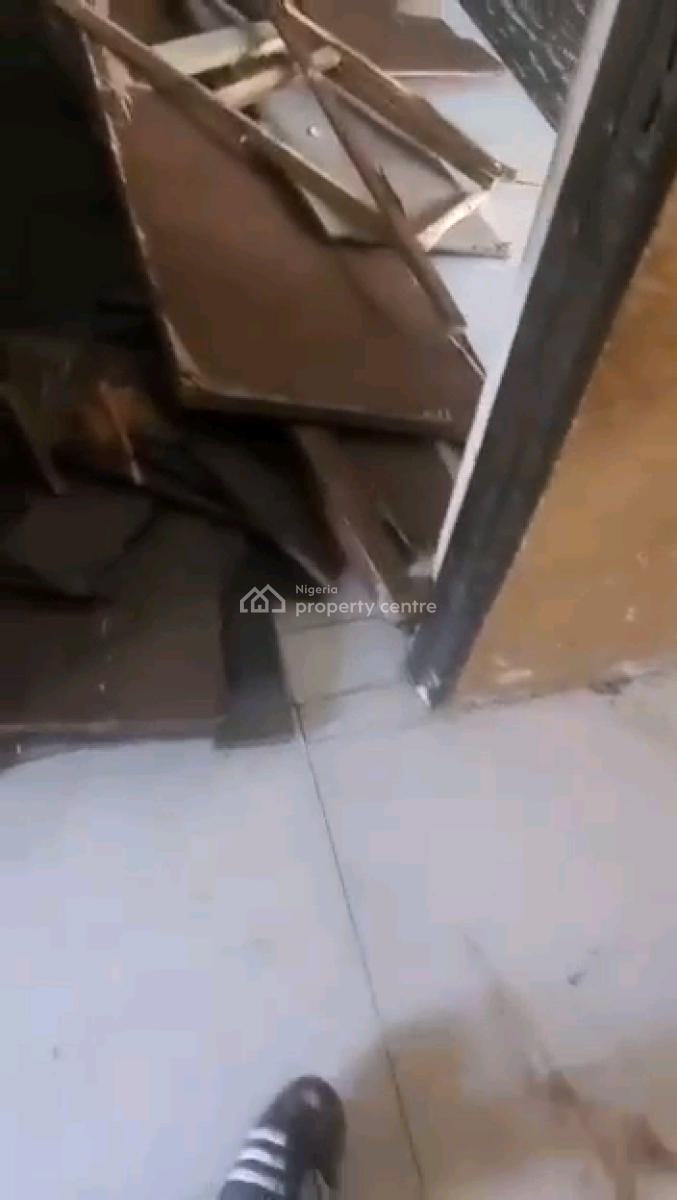 Standard and Spacious 3bedroom Apartment with 3toilet and 2baths, Anthony, Maryland, Lagos, Flat / Apartment for Rent