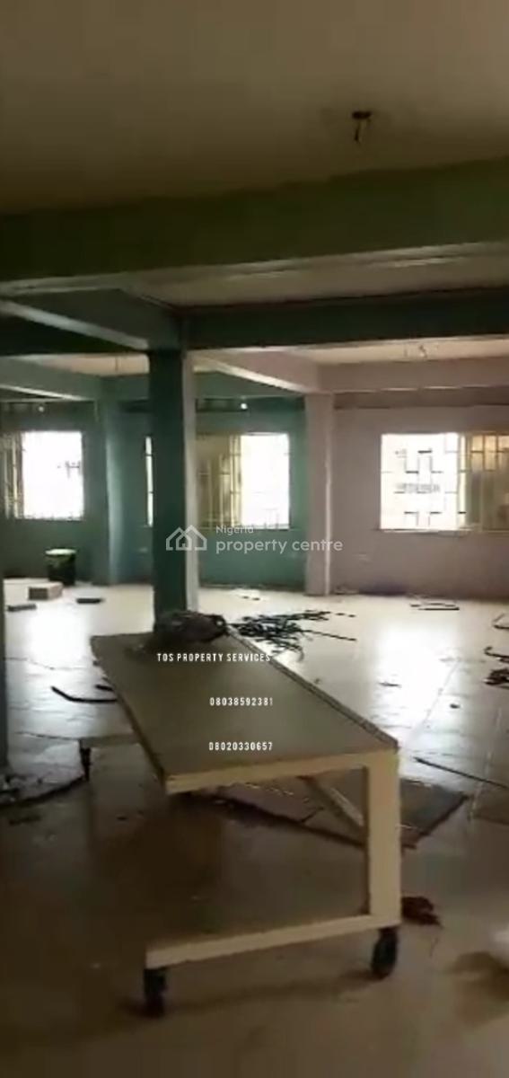 Massive Open Plan Measuring Over 200sqm, By Herbert Macaulay Way, Yaba, Lagos, Alagomeji, Yaba, Lagos, Office Space for Rent